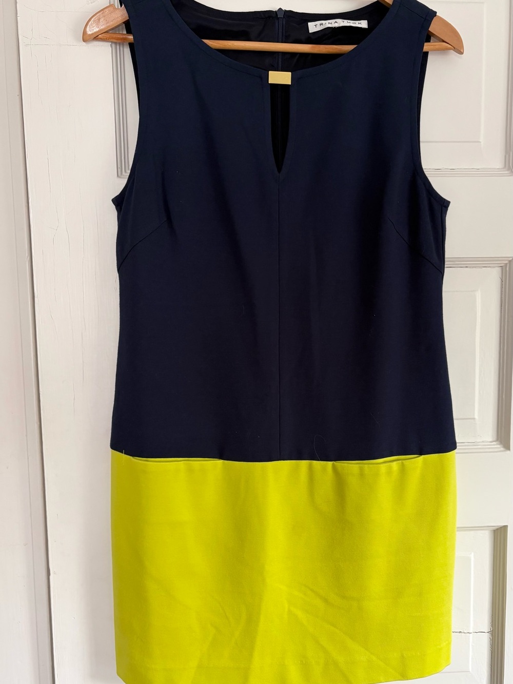 TRINA TURK Sleeveless Dress Navy/Chartreuse Size 6 Contrast Color Block Rayon